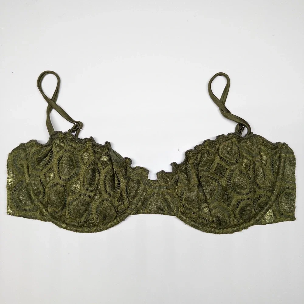 Dippin Daisys Women Bikini Top XL Olive Green Lace Underwire Ruffle Feminine